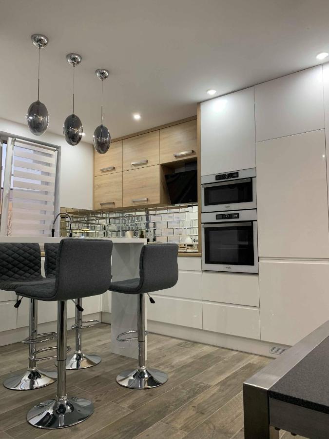 Prestige Line Apartament Legnica Luaran gambar