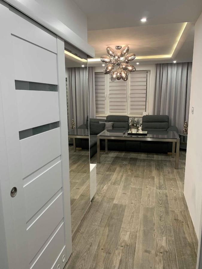Prestige Line Apartament Legnica Luaran gambar