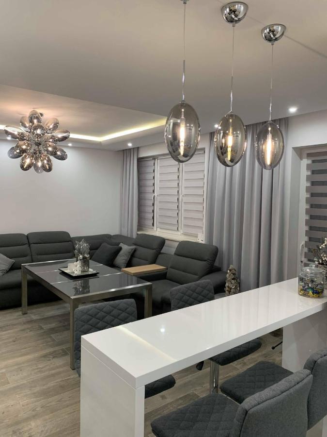 Prestige Line Apartament Apartment Legnica Luaran gambar