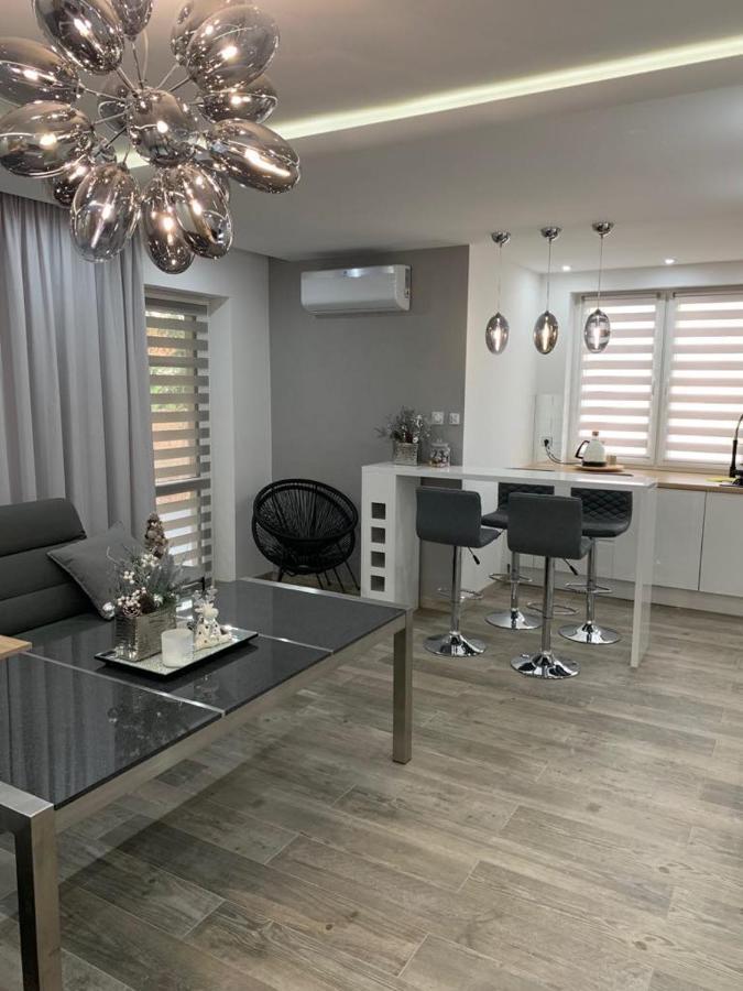 Prestige Line Apartament Legnica Luaran gambar